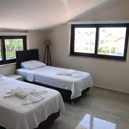 Βίλα Stunning 4-bed Private Pool Sauna & Hammam *